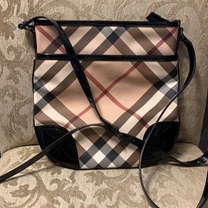 Authentic Burberry Cross shoulder bag.